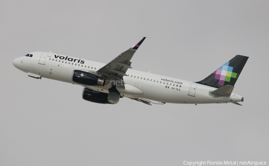 Volaris Airbus A320-233 (XA-VLK) | Photo 324952