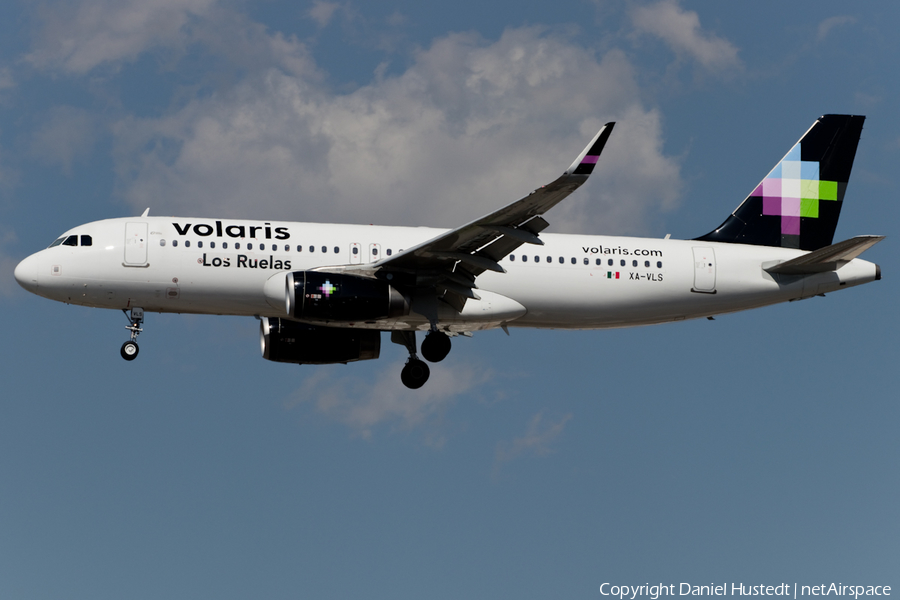 Volaris Airbus A320-233 (XA-VLS) | Photo 446880