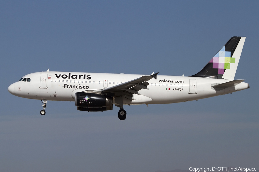 Volaris Airbus A319-133 (XA-VOF) | Photo 425448