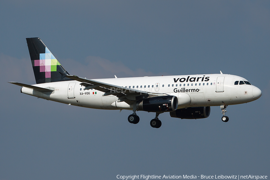 Volaris Airbus A319-133 (XA-VOG) | Photo 93174