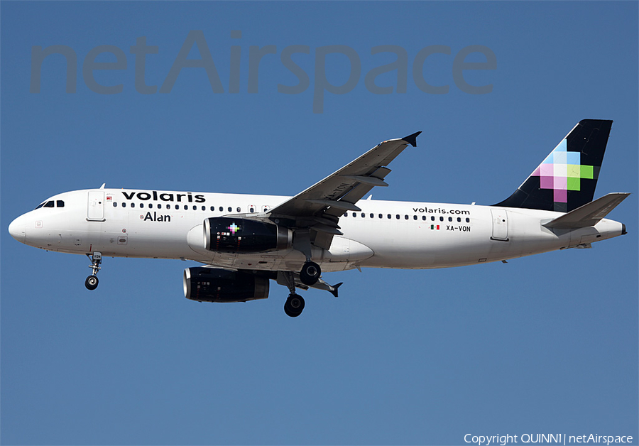 Volaris Airbus A320-233 (XA-VON) | Photo 35401