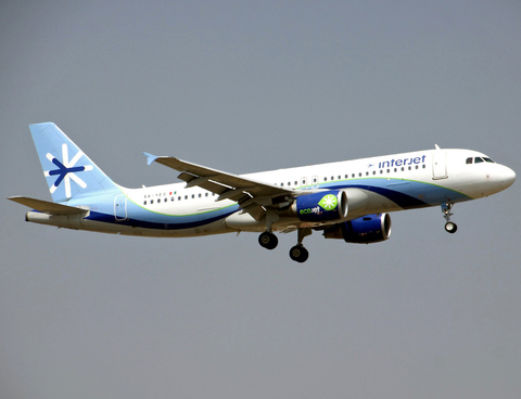 Interjet Airbus A320-214 (XA-YES) at  Mexico City - Lic. Benito Juarez International, Mexico