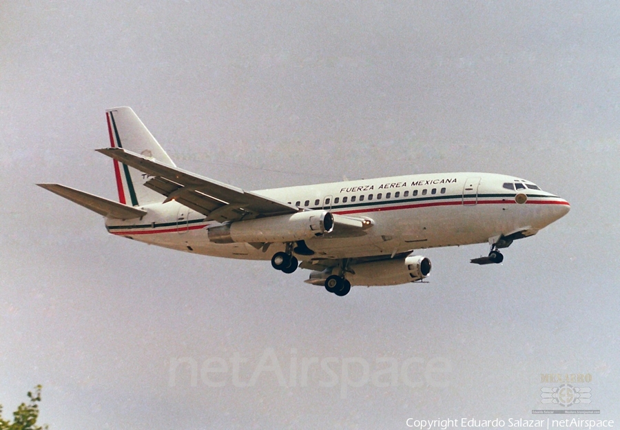 Mexican Air Force (Fuerza Aerea Mexicana) Boeing 737-112 (XC-UJL) | Photo 238647