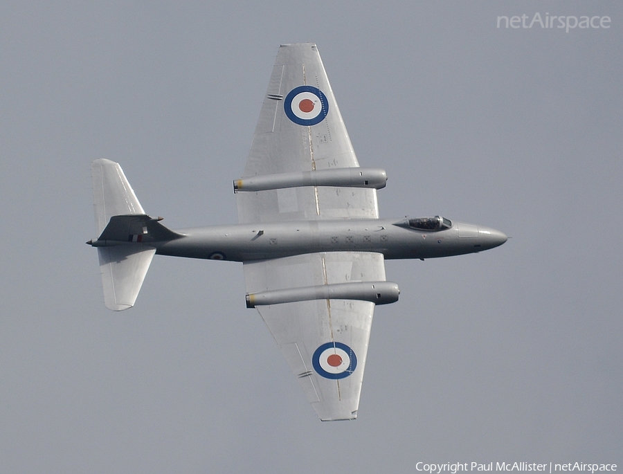 Mid Air Squadron English Electric Canberra PR9 (XH134) | Photo 56389