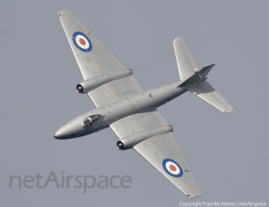Mid Air Squadron English Electric Canberra PR9 (XH134) | Photo 56415