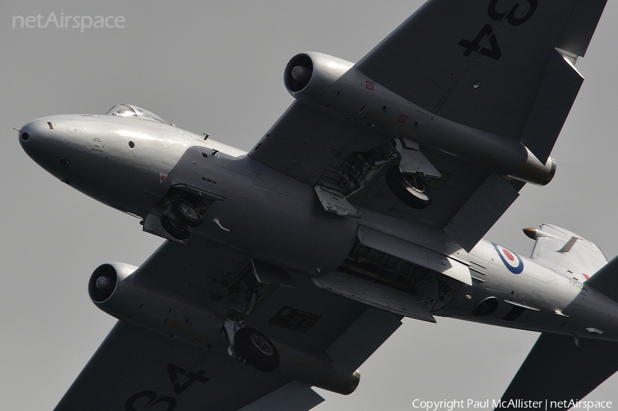 Mid Air Squadron English Electric Canberra PR9 (XH134) | Photo 56756