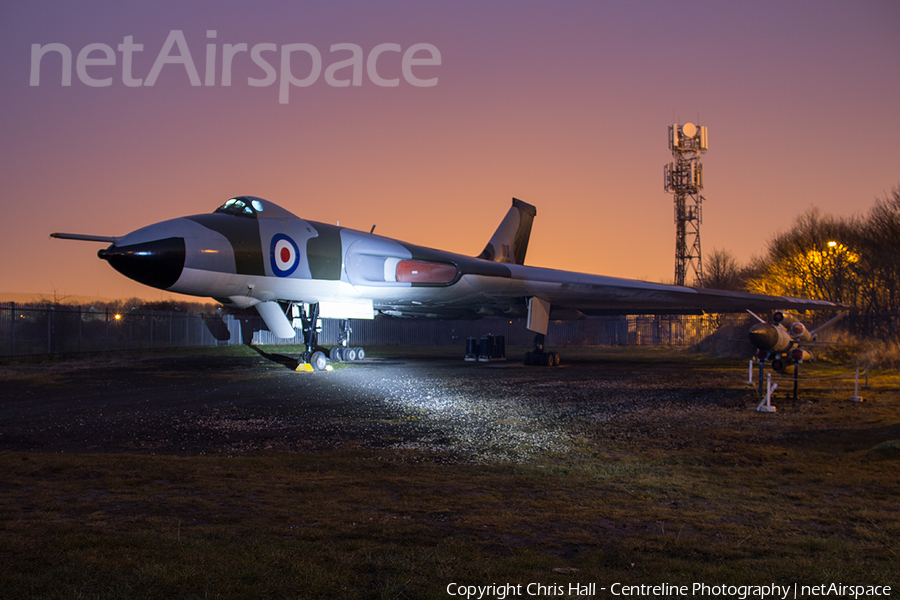 Royal Air Force Avro 698 Vulcan B2 (XL319) | Photo 101708
