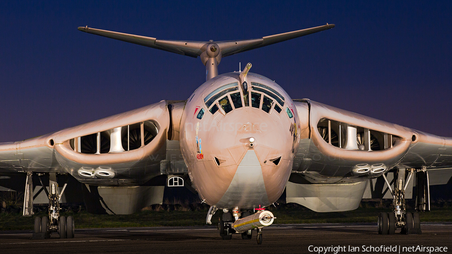 Royal Air Force Handley Page Victor K.2 (XM715) | Photo 101929