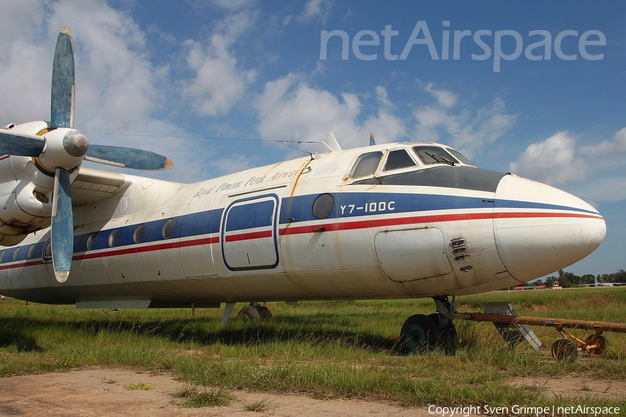 Royal Phnom Penh Airways Xian Y-7-100C (XU-071) | Photo 22438