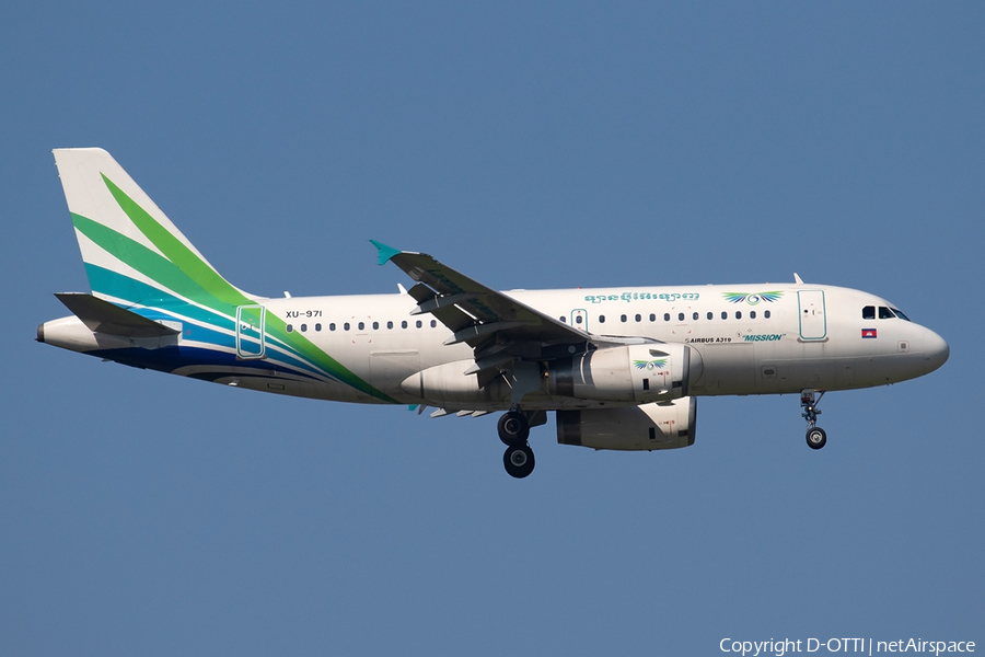 Lanmei Airlines Airbus A319-131 (XU-971) | Photo 284932