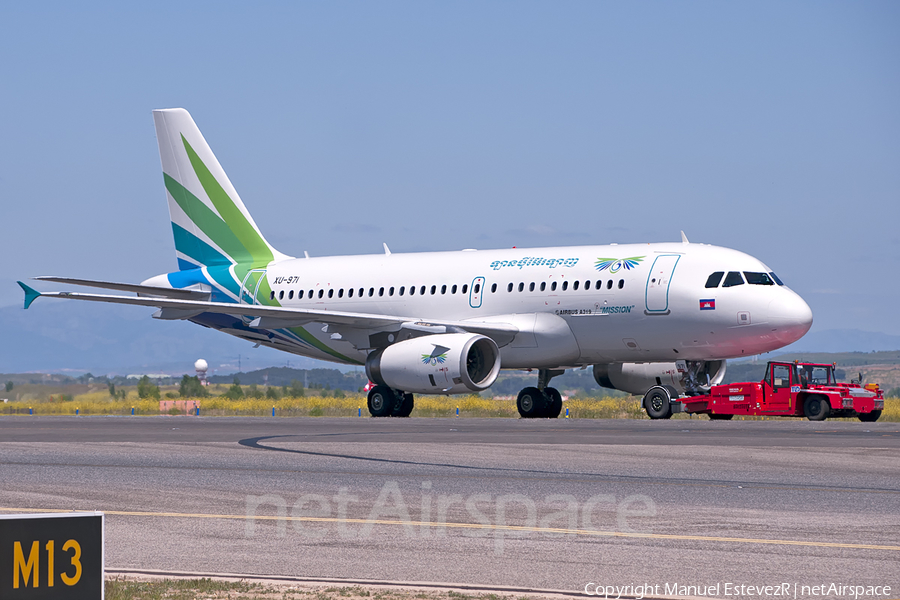 Lanmei Airlines Airbus A319-131 (XU-971) | Photo 243128