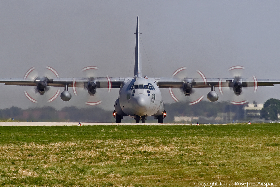 Royal Air Force Lockheed Hercules C.3 (XV184) | Photo 304643