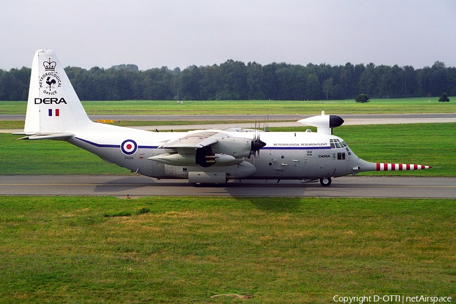 DERA Lockheed Hercules W.2 (XV208) | Photo 364696