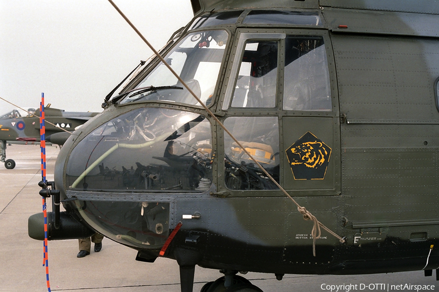 Royal Air Force Aerospatiale SA330 Puma HC1 (XW219) | Photo 214531