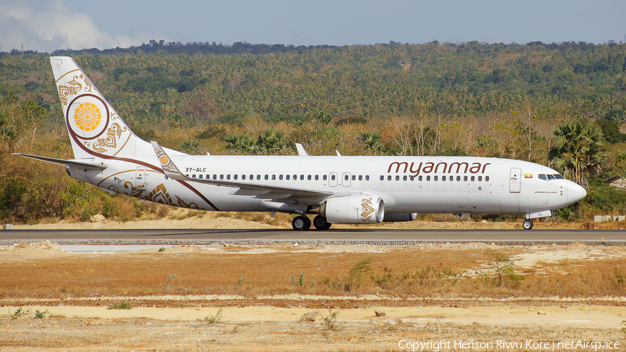 Myanmar National Airlines Boeing 737-86N (XY-ALC) | Photo 463070