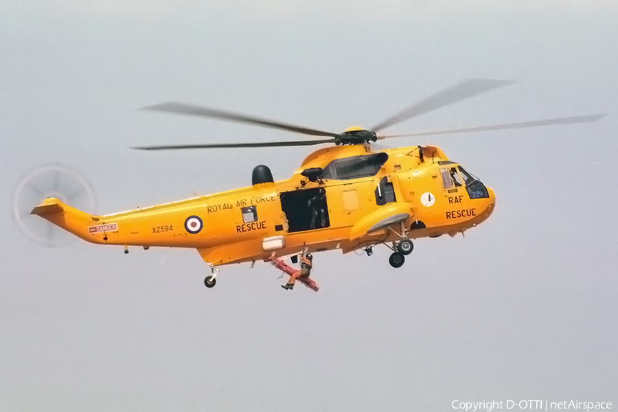 Royal Air Force Westland Sea King HAR.3 (XZ594) | Photo 231896