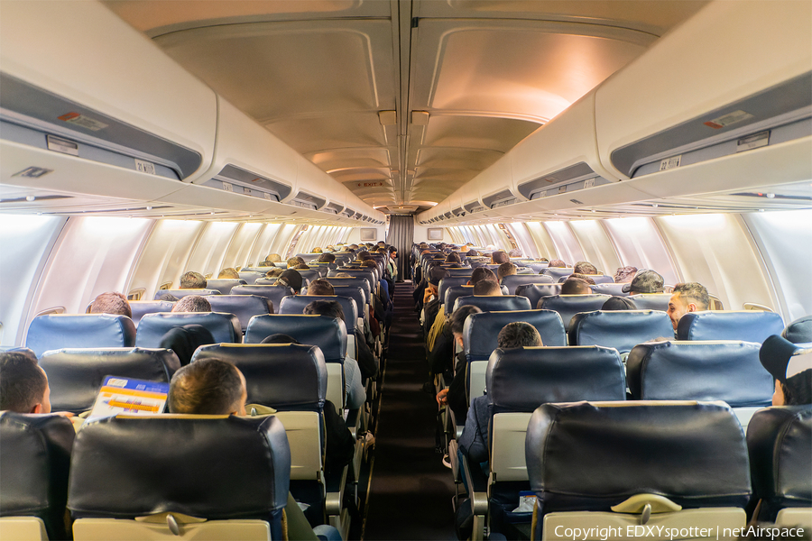UR Airlines Boeing 737-319 (YI-BAU) | Photo 602841