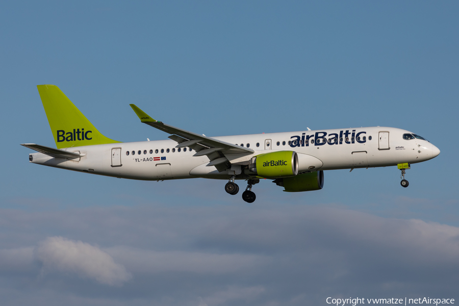 airBaltic Airbus A220-300 (YL-AAO) | Photo 502048