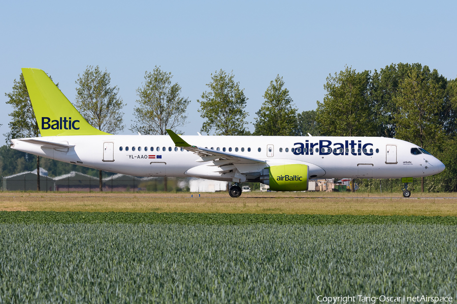 airBaltic Airbus A220-300 (YL-AAO) | Photo 637044