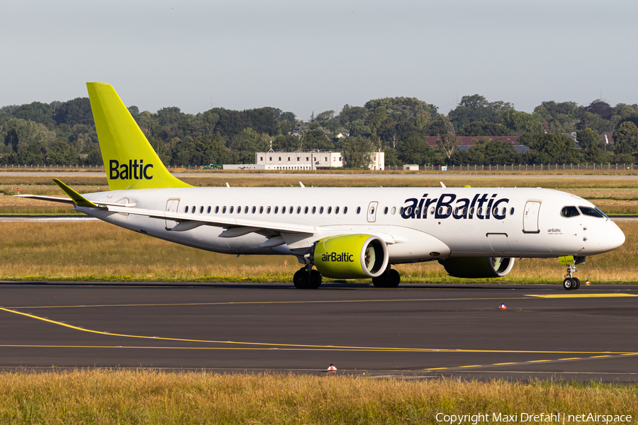 airBaltic Airbus A220-300 (YL-AAQ) | Photo 512180