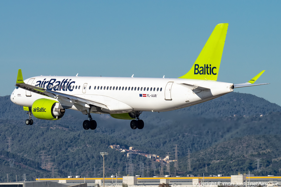 airBaltic Airbus A220-300 (YL-AAR) | Photo 486002