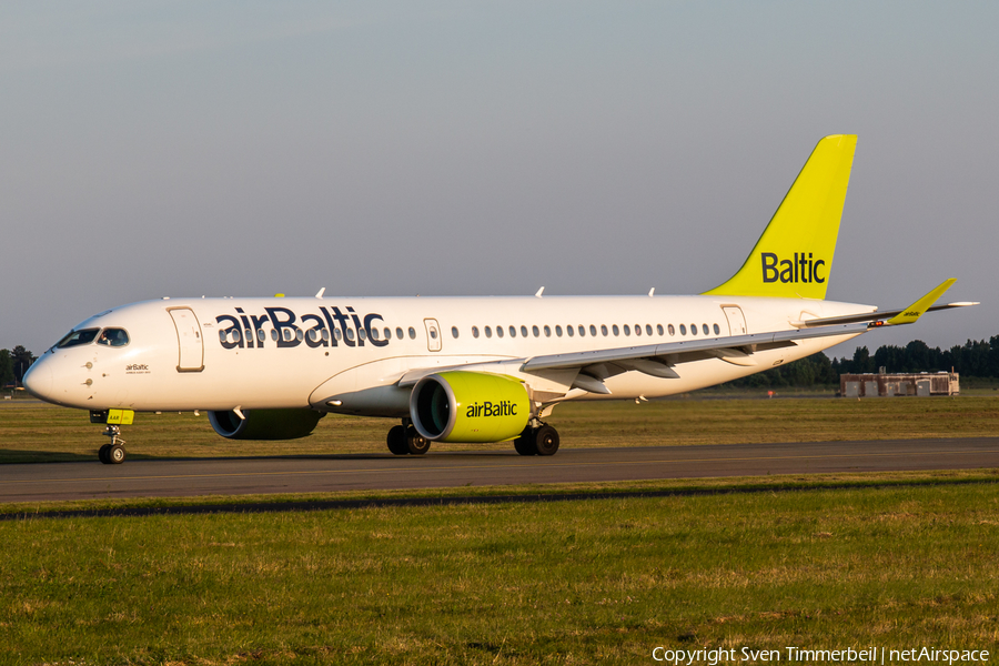 airBaltic Airbus A220-300 (YL-AAR) | Photo 513959