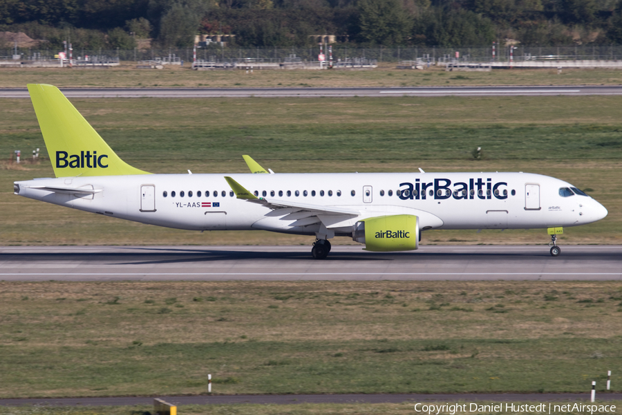 airBaltic Airbus A220-300 (YL-AAS) | Photo 533068