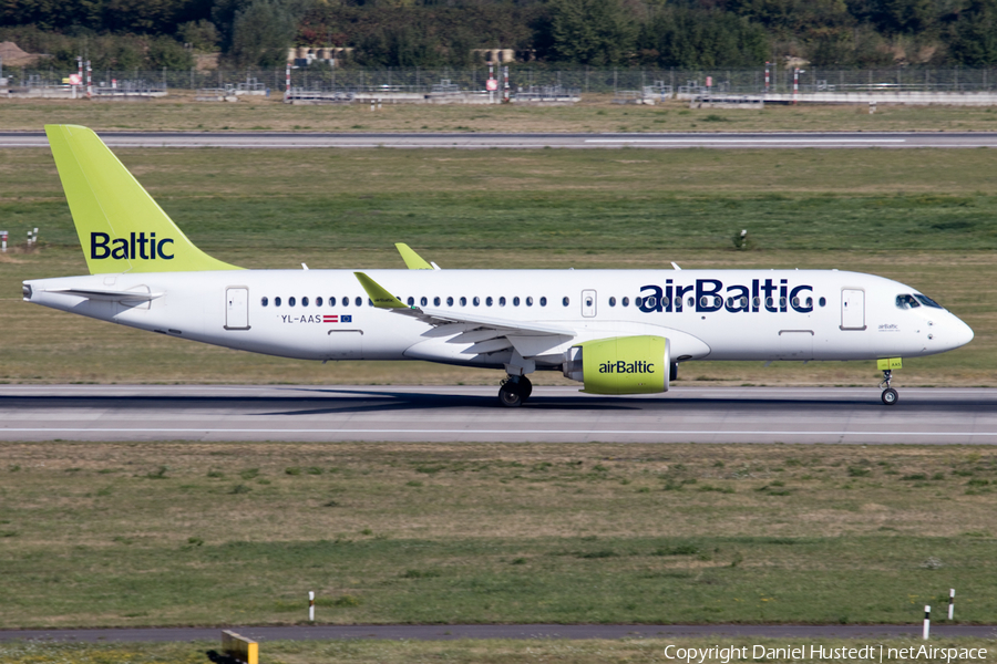 airBaltic Airbus A220-300 (YL-AAS) | Photo 533398
