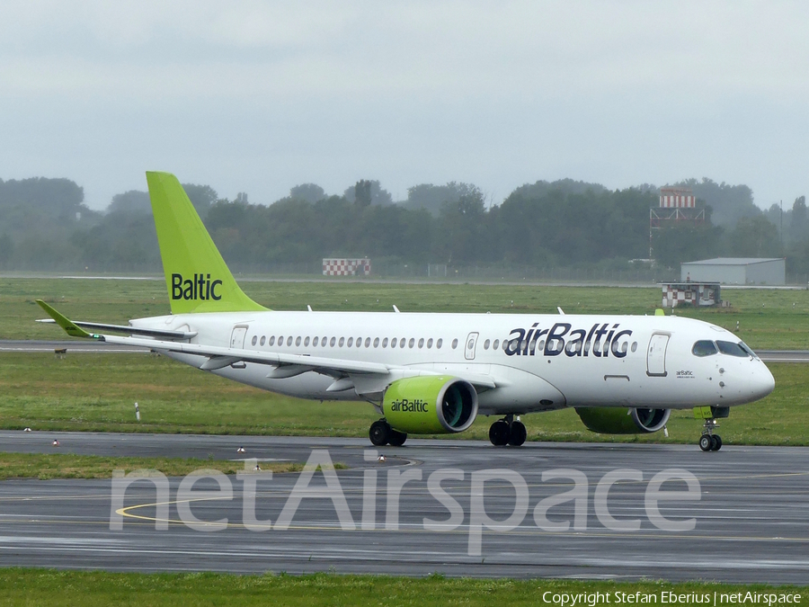 airBaltic Airbus A220-300 (YL-AAS) | Photo 582046
