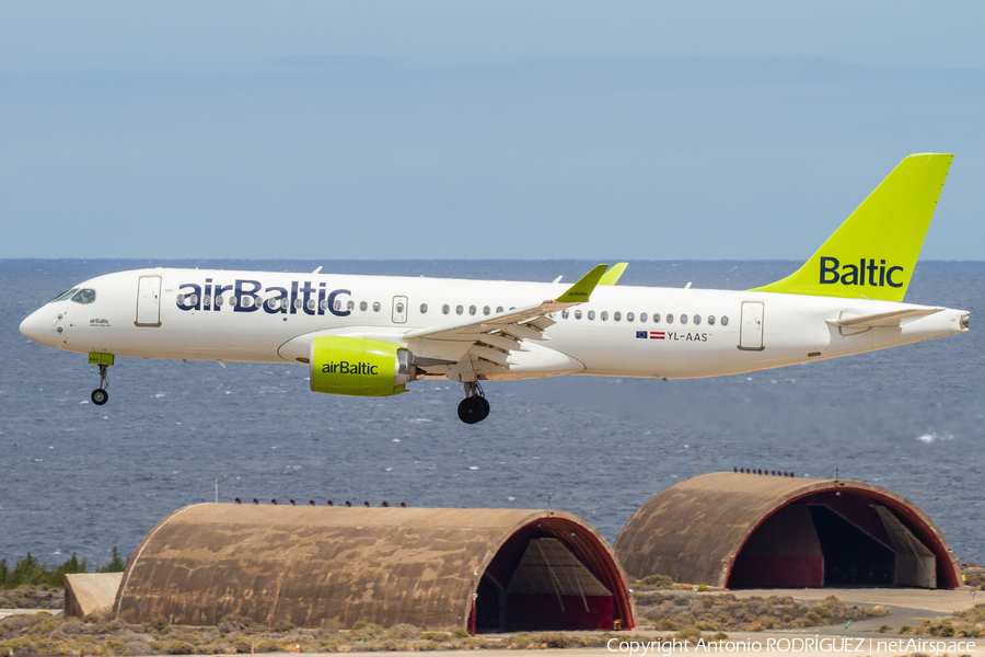 airBaltic Airbus A220-300 (YL-AAS) | Photo 507669