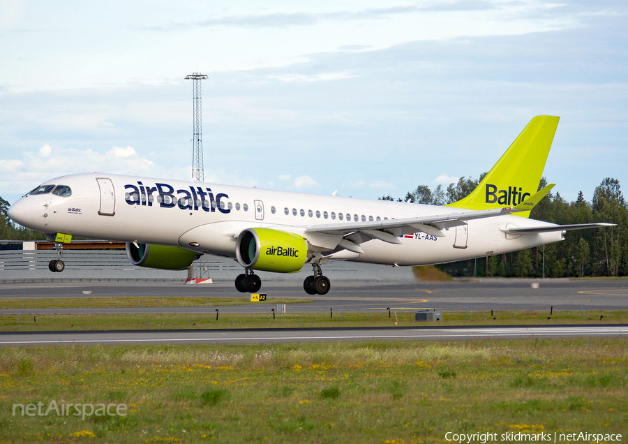 airBaltic Airbus A220-300 (YL-AAS) | Photo 336086