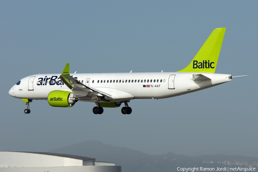 airBaltic Airbus A220-300 (YL-AAT) | Photo 370526