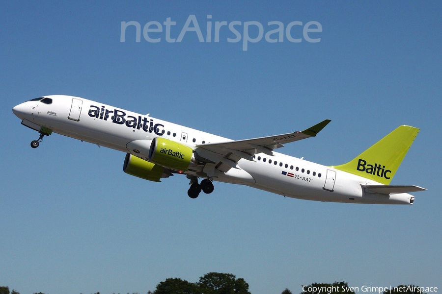 airBaltic Airbus A220-300 (YL-AAT) | Photo 387420
