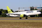 airBaltic Airbus A220-300 (YL-AAT) at  Hamburg - Fuhlsbuettel (Helmut Schmidt), Germany