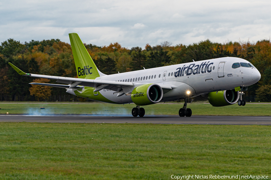 airBaltic Airbus A220-300 (YL-AAU) | Photo 408364