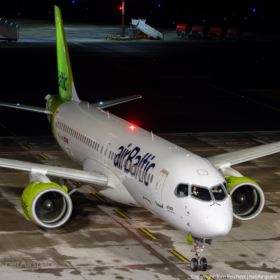 airBaltic Airbus A220-300 (YL-AAU) | Photo 535684