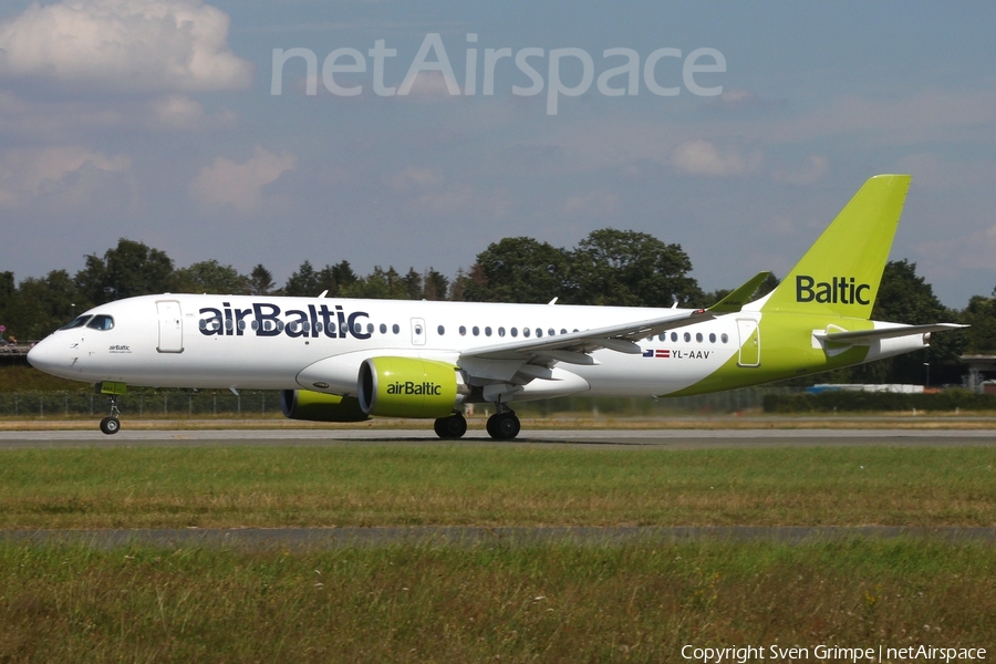 airBaltic Airbus A220-300 (YL-AAV) | Photo 517924