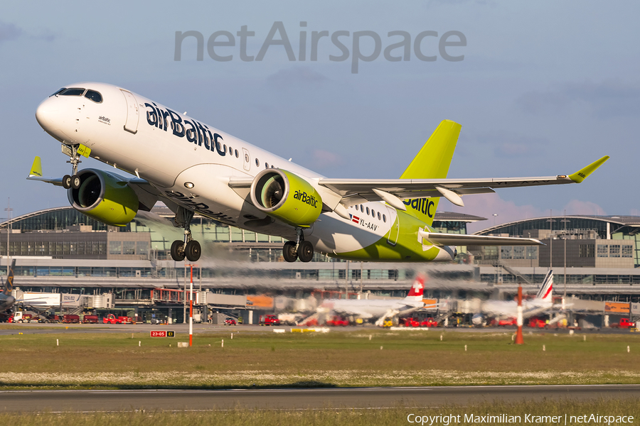airBaltic Airbus A220-300 (YL-AAV) | Photo 521617