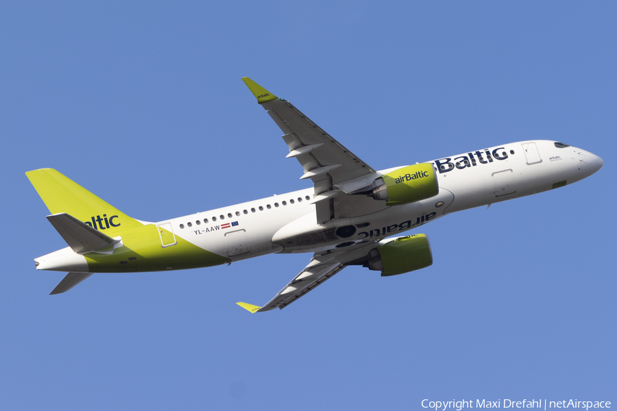 airBaltic Airbus A220-300 (YL-AAW) | Photo 492252