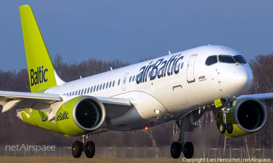 airBaltic Airbus A220-300 (YL-AAY) | Photo 422974