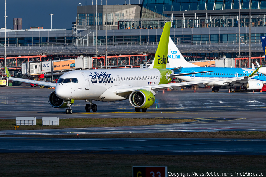 airBaltic Airbus A220-300 (YL-AAZ) | Photo 490611