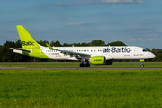 airBaltic Airbus A220-300 (YL-ABB) at  Hamburg - Fuhlsbuettel (Helmut Schmidt), Germany