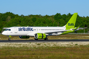 airBaltic Airbus A220-300 (YL-ABI) at  Hamburg - Fuhlsbuettel (Helmut Schmidt), Germany