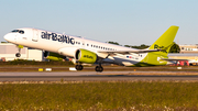 airBaltic Airbus A220-300 (YL-ABI) at  Hamburg - Fuhlsbuettel (Helmut Schmidt), Germany