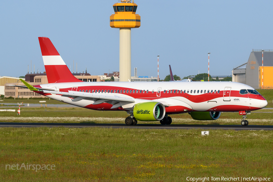 airBaltic Airbus A220-300 (YL-ABN) | Photo 571428