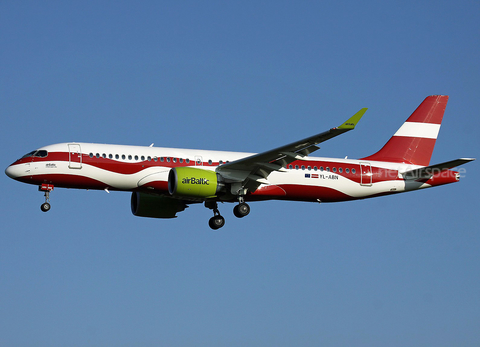 airBaltic Airbus A220-300 (YL-ABN) at  Hamburg - Fuhlsbuettel (Helmut Schmidt), Germany