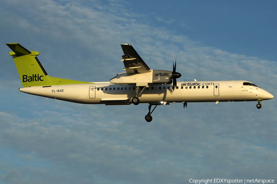 airBaltic Bombardier DHC-8-402Q (YL-BAE) | Photo 280050