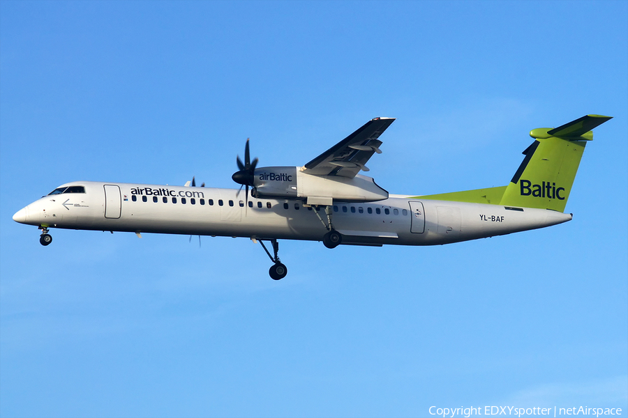 airBaltic Bombardier DHC-8-402Q (YL-BAF) | Photo 280223