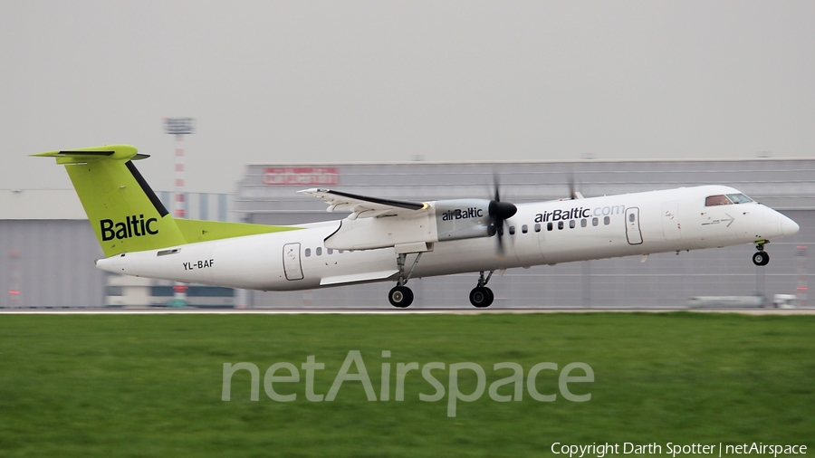 airBaltic Bombardier DHC-8-402Q (YL-BAF) | Photo 209800