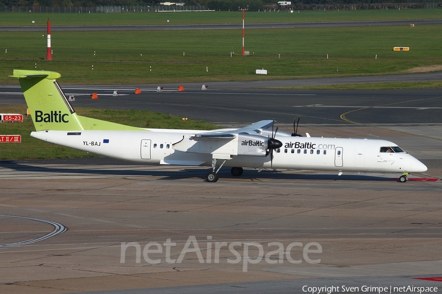 airBaltic Bombardier DHC-8-402Q (YL-BAJ) | Photo 123969